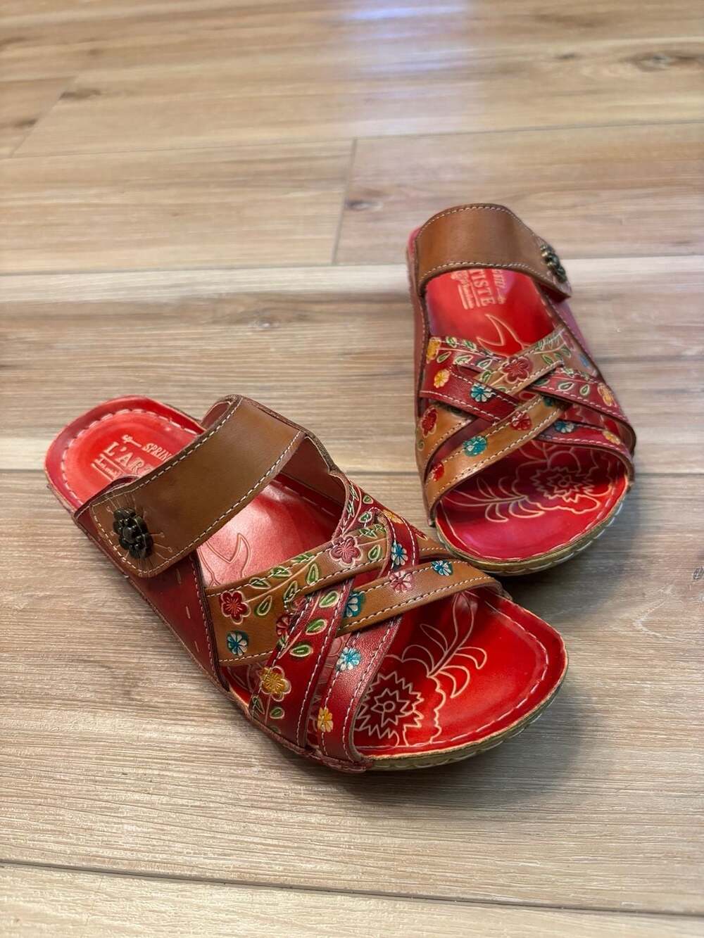 L'Artiste by Spring Step Leigh Red Multi Hand-Painted Leather Wedge Slide Sandal
